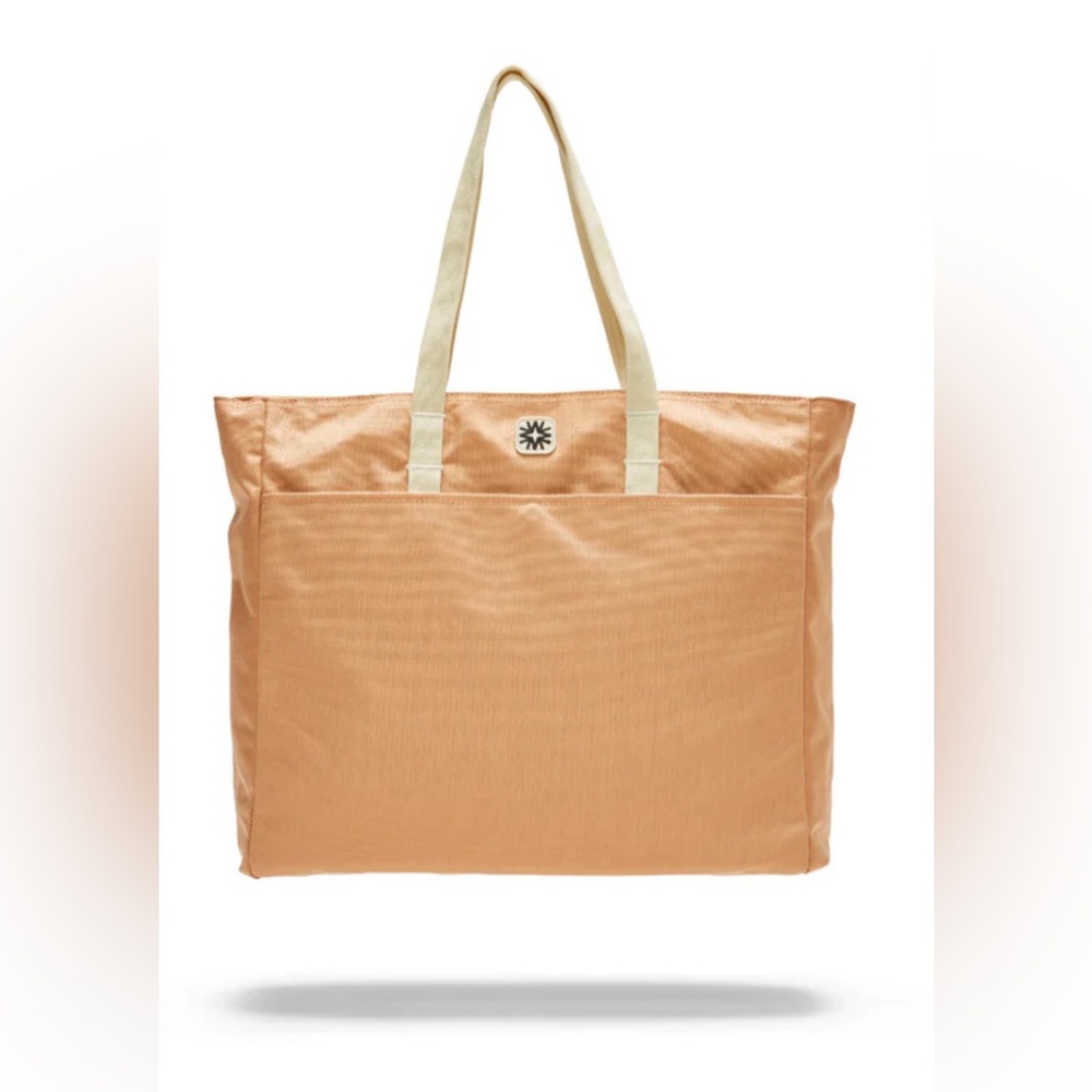Walker Family Goods Valley Tote in peach EUC